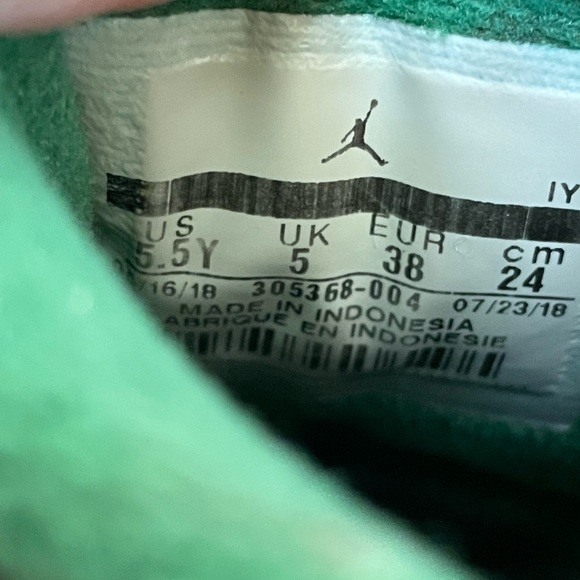 Nike Air Jordan Retro 8 Air Raid Shoes, Youth Size 5.5 - Picture 9 of 10